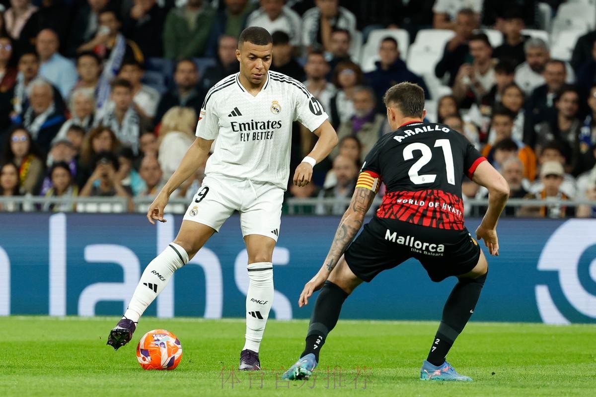 2021/22西甲：皇马一骑绝尘 本泽霸王龙无人能敌