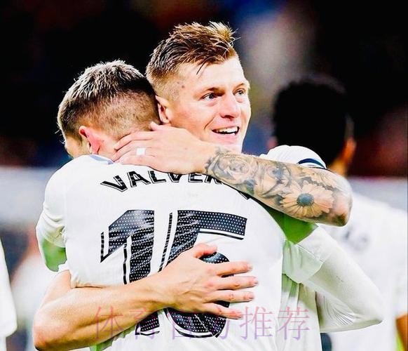 阿斯:克罗斯和巴尔韦德出战利物浦存疑 阿斯:克罗斯和巴尔韦德出战利物浦存疑